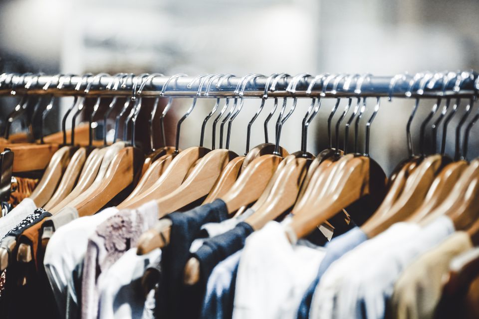 オリジナルTシャツが映す多様化するファッションと自己表現の新時代